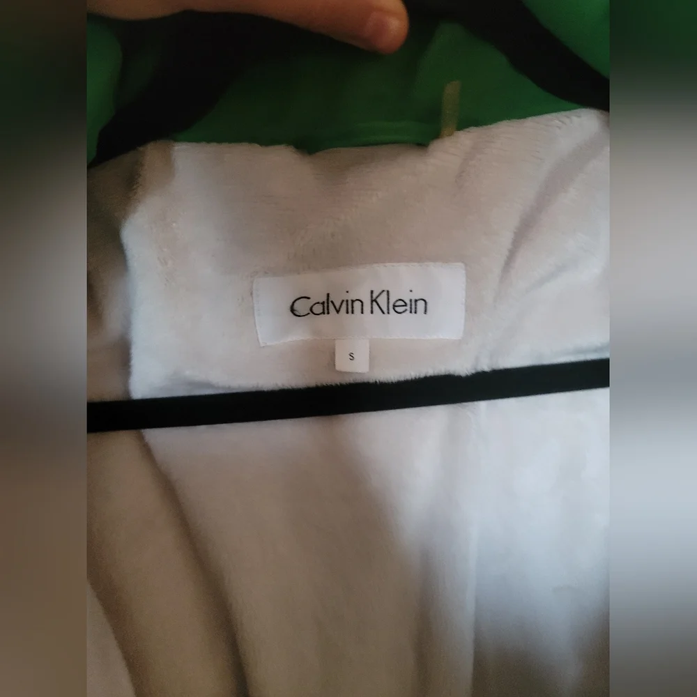 Calvin Klein Bright Green Puffer Jacket Size Small with removable hoodie - Picture 9 of 11